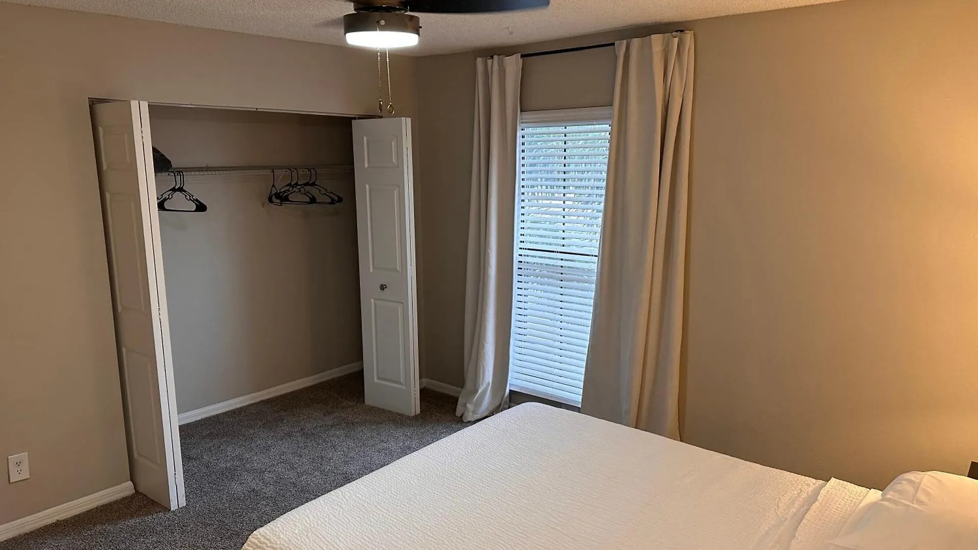 Usf & Busch Gardens Townhome Stay Tampa Holiday home